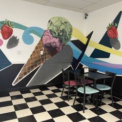 BJ’s Ice Cream Lebanon - Nostalgic Decor @ BJ's.