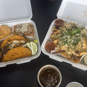Vitos Tacos - Beef birria nachos Queso birria tacos combo - Tacos Near Me - Las Vegas, Nevada Vitos Tacos - Beef birria nachos Queso birria tacos combo - Tacos Near Me - Las Vegas, Nevada