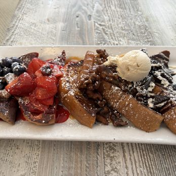The Brunchery - French Toast Flight featuring blueberry, strawberry shortcake, apple cinnamon, lemon and chocolate Oreo for $17- - Breakfast & Brunch Near Me - Chicago, Illinois