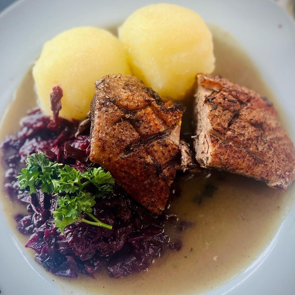 Restaurant Zur Goldenen Aue - Fried Duck w/ dumplings - German Near Me - Triptis, TH