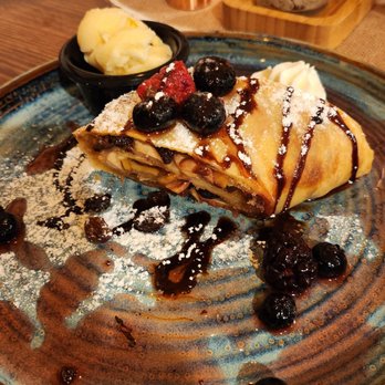 Nad Tatrami - Apple strudel - Polish Near Me - Monee, Illinois