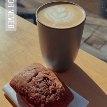 Now or Never Coffee - Snickerdoodle Latte & Vegan Banana Bread - Coffee & Tea Near Me - New York, New York