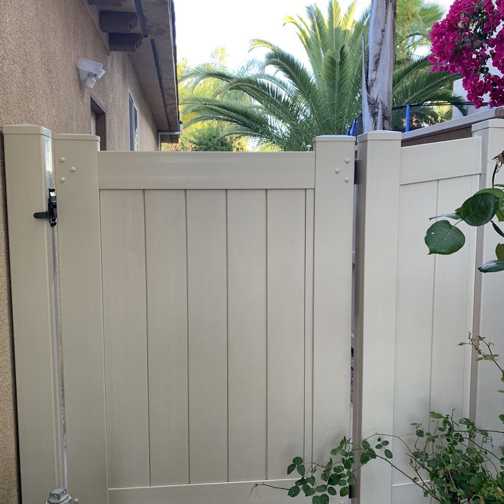 All Type Fence and Custom Gates - Side walkway gate - Fences & Gates Near Me