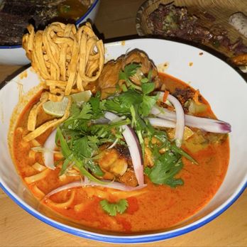 LumLum  - KHAO SOI GAI - Thai Near Me - New York, New York