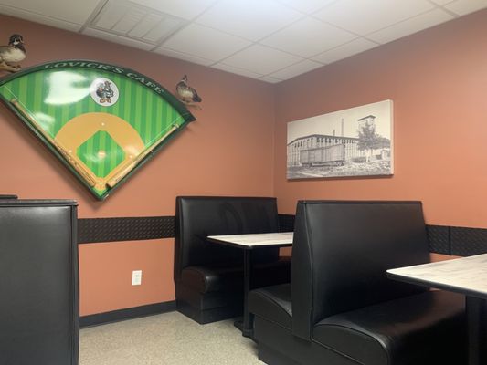 Lovick's Cafe by null