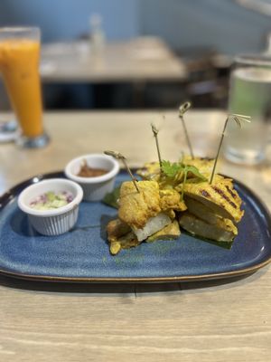 Tiptara : Thai Food by null