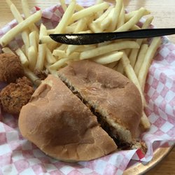 Buddy’s bar-b-q - Bbq sandwich and French Fries