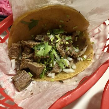 Esparza’s Tacos - Taco de lengua - Tacos Near Me - Chicago, Illinois Esparza’s Tacos - Taco de lengua - Tacos Near Me - Chicago, Illinois