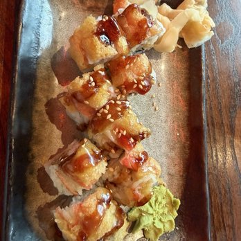 Blue Sushi Sake Grill - HOTEL CALI - Sushi Bars Near Me - Franklin, Tennessee