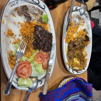 Los Altos de la Sierra - Mexican Near Me - Chicago, Illinois