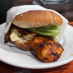 Hummus House - Chicken Breast Burger