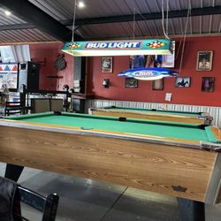Buchanan's - Pool tables
