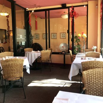 Yet Wah Restaurant - Sitting on their enclosed patio - so cute! - Chinese Near Me - San Rafael, California Yet Wah Restaurant - Sitting on their enclosed patio - so cute! - Chinese Near Me - San Rafael, California