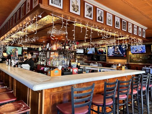 O'Brien's Oyster Bar & Seafood Tavern by null