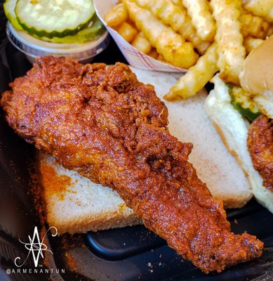 Dave's Hot Chicken by null