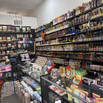 Smoke city  - Head Shops Near Me - Hampton, Virginia