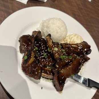 Kaleis - The kalbi ribs plate. The pieces were big, the taste is there but for $44?? - Hawaiian Near Me - Lahaina, Hawaii Kaleis - The kalbi ribs plate. The pieces were big, the taste is there but for $44?? - Hawaiian Near Me - Lahaina, Hawaii