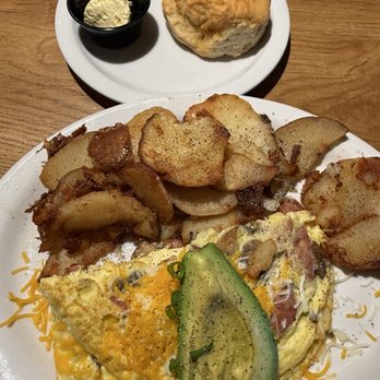 Huckleberry's - Built my own omelette! - Breakfast & Brunch Near Me - Gresham, Oregon
