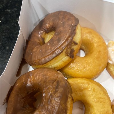 Sarah Donuts by null