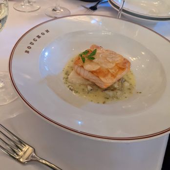Bouchon - Salmon with thin potato crust and braised fennel - French Near Me - Yountville, California Bouchon - Salmon with thin potato crust and braised fennel - French Near Me - Yountville, California