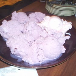 Sushi Palace - Red bean ice cream and one strawberry ice cream