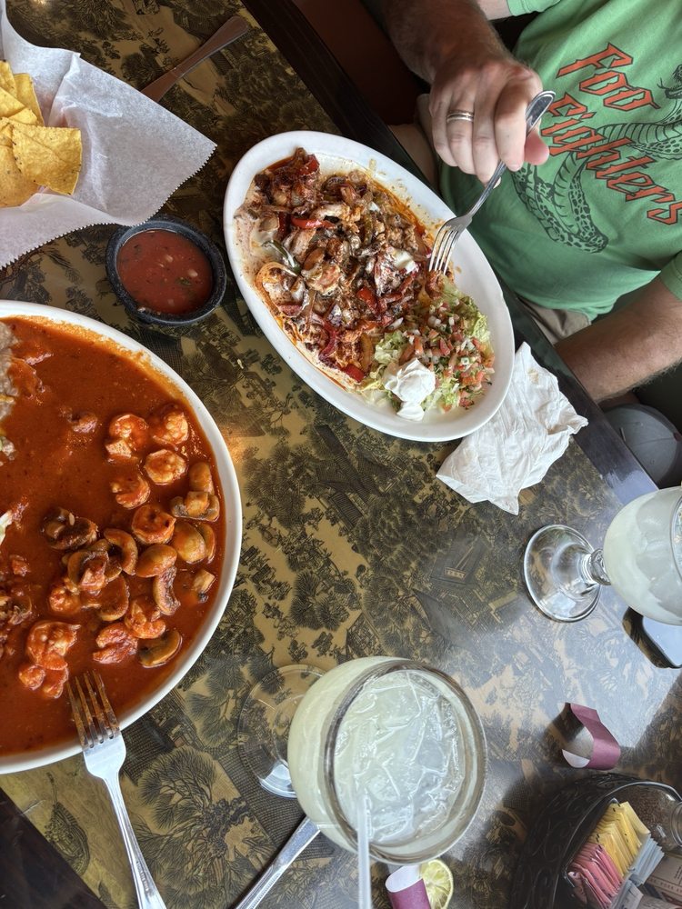 Plaza Jalisco — Mexican restaurant in Fairmont