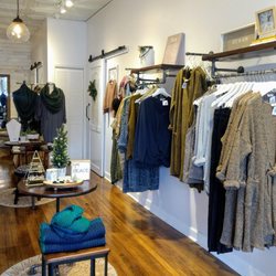Wander Boutique - Really cozy and modern shop!