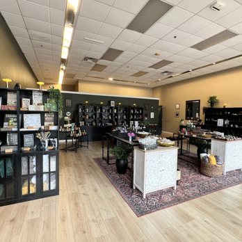 The Curated Hollow - Home Decor Near Me - Gilbert, Arizona