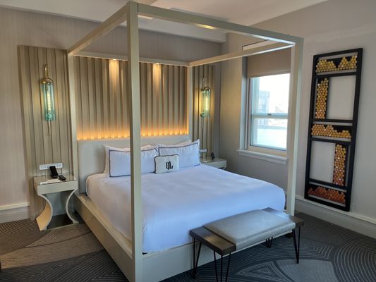 Glass Light Hotel & Gallery, Autograph Collection by null