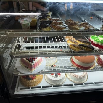 NaVis Bakery - Bakeries Near Me - Rosemead, California