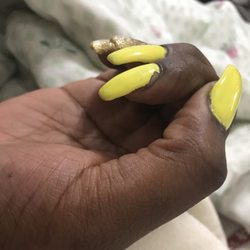 Queen Nails