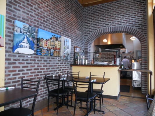 Tony's Pizzeria Teatro by null