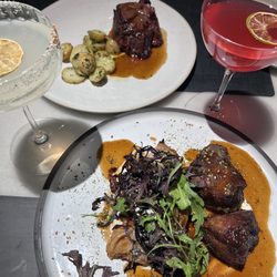 Beef tenderloin with potatoes in black butter and Iberian pork fry rice with broad beans and artichokes