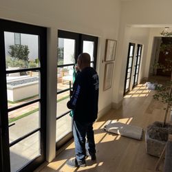 What A View Window Cleaning - Squeaky clean interior window washing