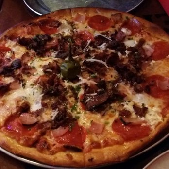 Guillermo's - Solid pizza. Nothing mind blowing about it but it was good - Italian Near Me - San Antonio, Texas