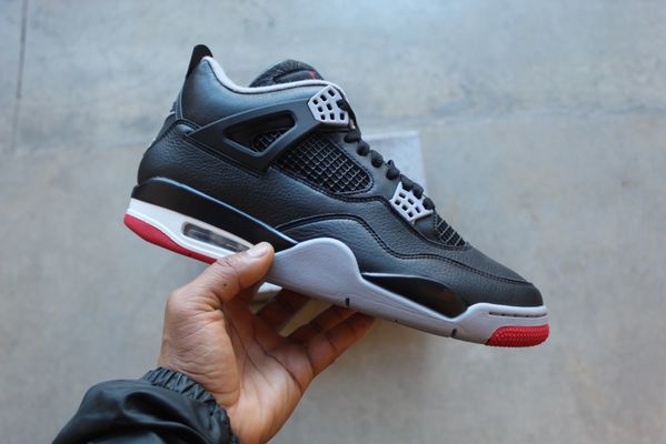 Silhouette Sneakers & Art by null