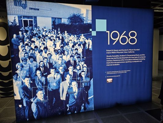 Intel Museum by null