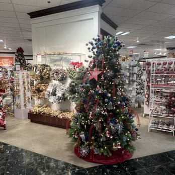 Macy's - Women's Clothing Near Me - Kahului, Hawaii