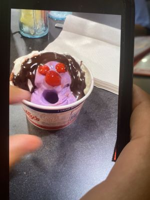 Friendly's by null