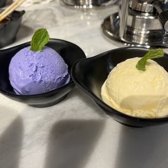 Honolulu Hotpot Hale - Vanilla and Ube ice cream - Hot Pot Near Me - Honolulu, Hawaii