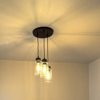 Lightning Electric - Electricians Near Me Lightning Electric - Electricians Near Me