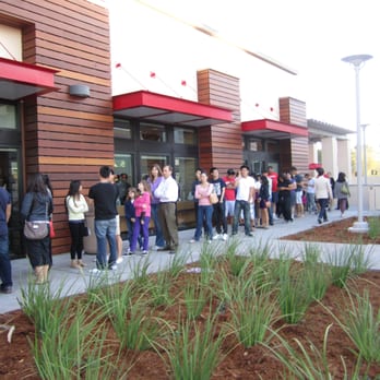 Chick-fil-A - Standing in line - Fast Food Near Me - San Jose, California Chick-fil-A - Standing in line - Fast Food Near Me - San Jose, California
