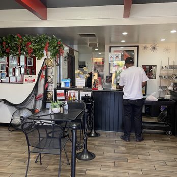 Red's Flavor Table Breakfast Take Out - Cajun/Creole Near Me - Inglewood, California Red's Flavor Table Breakfast Take Out - Cajun/Creole Near Me - Inglewood, California