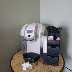 COPT Dental Design | Dr. Athanasius Morcos - Waiting area now has a Keurig what a nice feauture whoch has Apple Cider, Sleepy Tea??, and Coffee