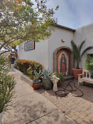 Los Olivos Mexican Patio by null