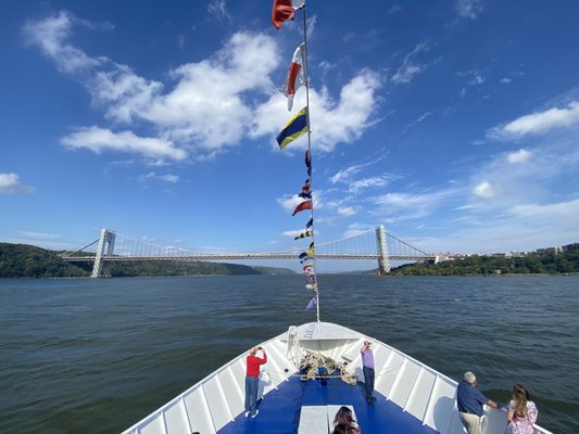City Cruises by null