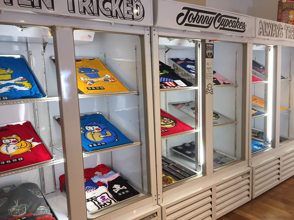 JOHNNY CUPCAKES MARTHA’S VINEYARD Updated May 2024 13 Photos 45