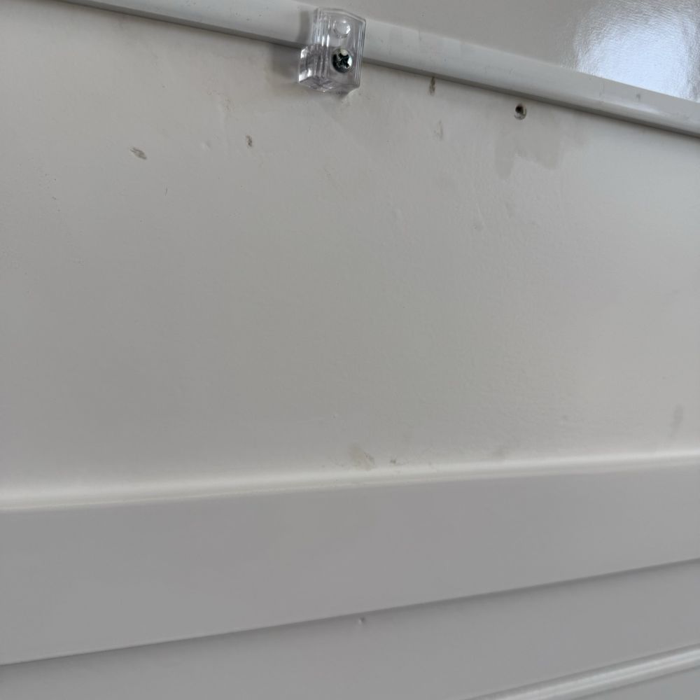 Elegant Mounting - Hole and dirty walls - Home Theatre Installation Near Me Elegant Mounting - Hole and dirty walls - Home Theatre Installation Near Me
