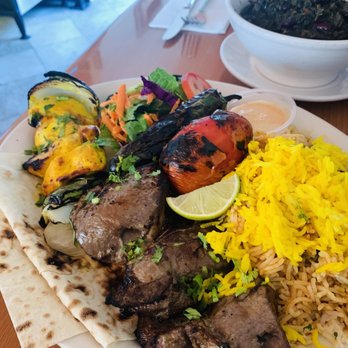 Fanoos Grill - Middle Eastern Near Me - Torrance, California