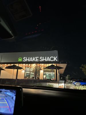 Shake Shack Katy Freeway by null